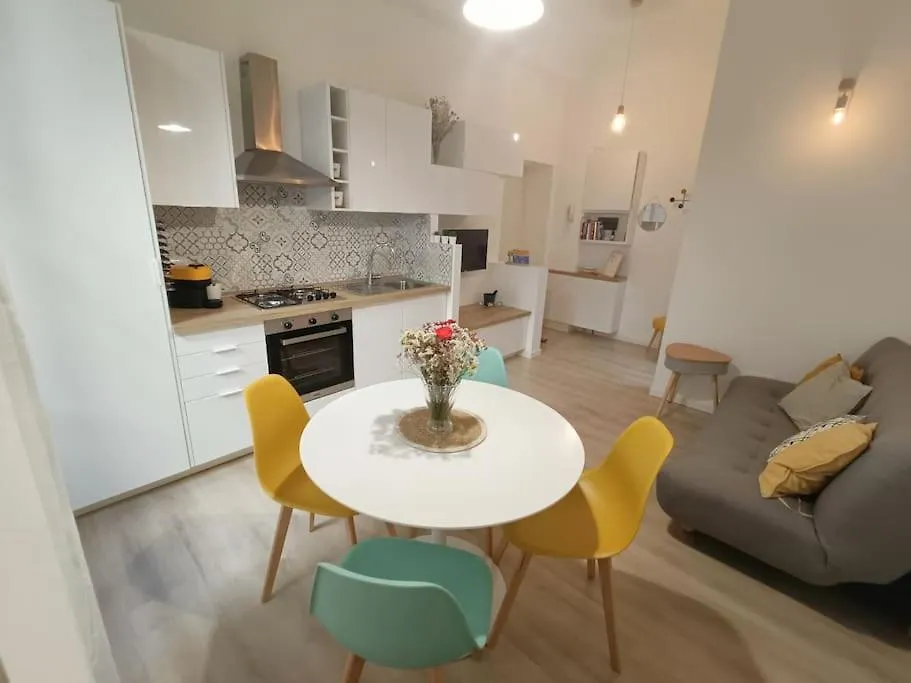 Da Rosa E Pier - Charming Central Apartment Milán
